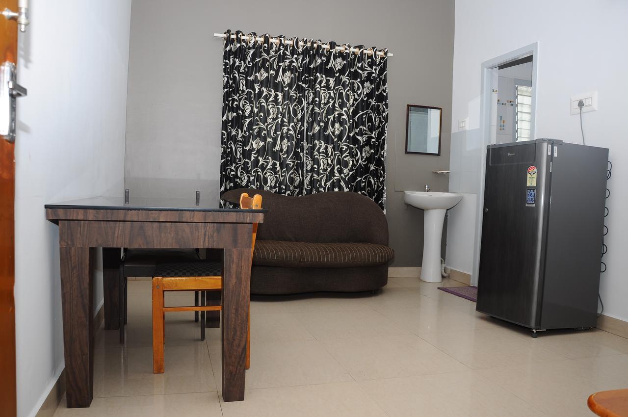 Modern Villa Chennai Extérieur photo